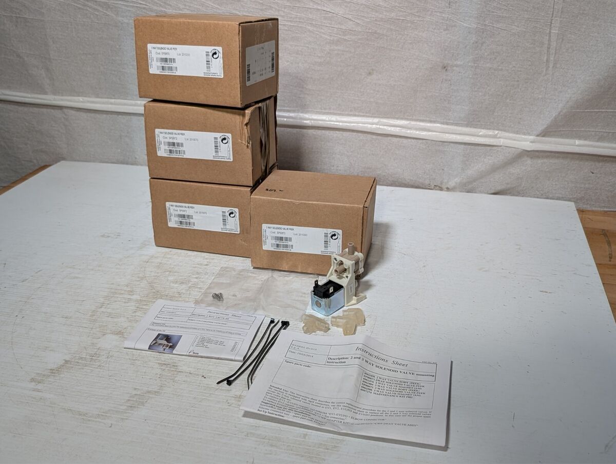 Gambro Dasco SP00672 3 Way Solenoid Valve Peek with Accessories (for Dialysis)
