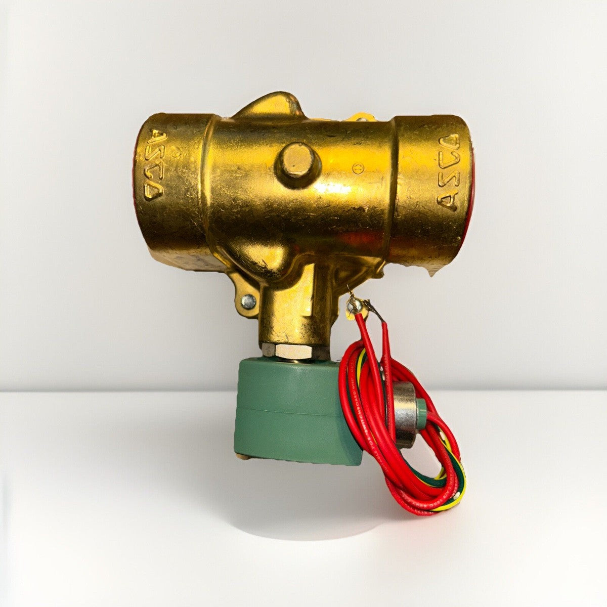 Asco 8210G022 Red-Hat II Brass Body Pilot Operated Shutoff Valve Assembly.    EB