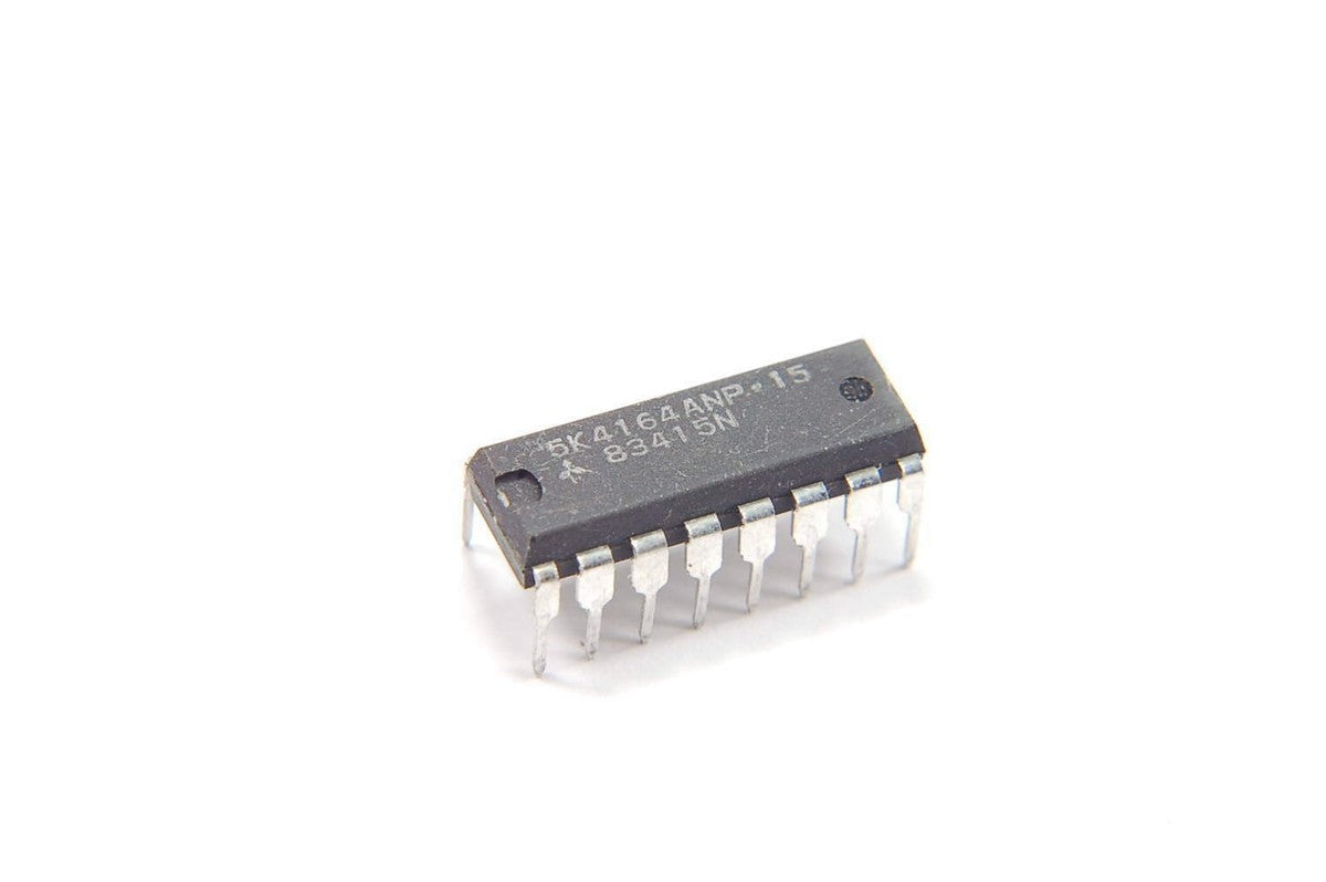 Lot of 4  MITSUBISHI - M5K4164ANP-15 - IC, Memory. 65,536 word x 1 Bit DRAM New