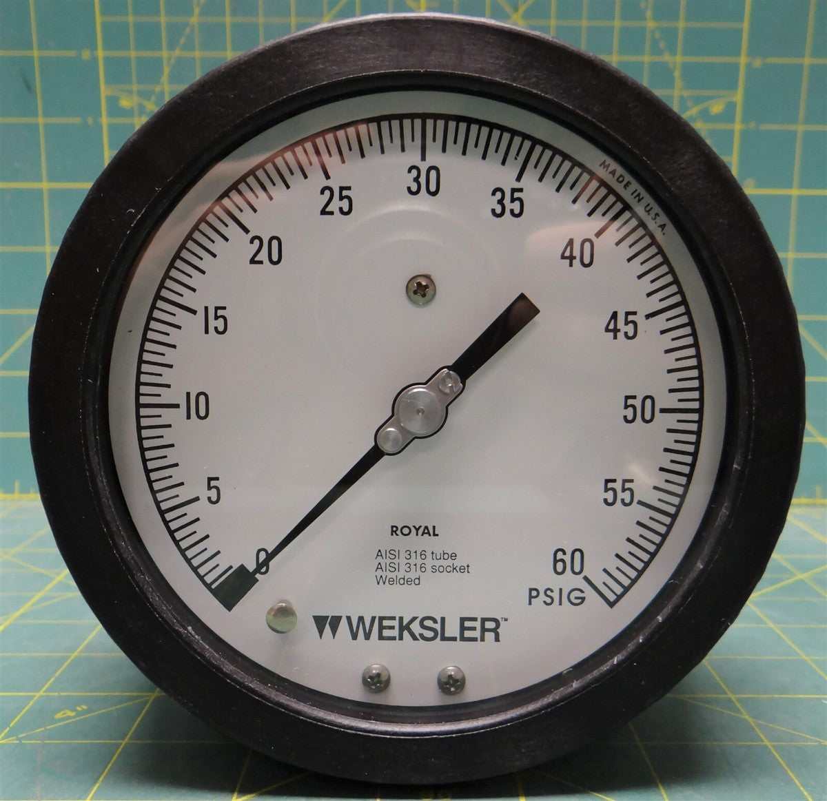 Weksler Royal 4 1/2" Pressure Gauge 0-60 PSIG, 1/4" NPT Back Connection 