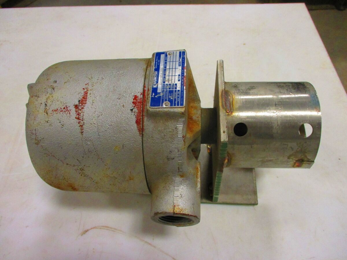 MAGNETROL 53-4701-001 Model FLS Flood Level Switch 1" FNPT Connections 