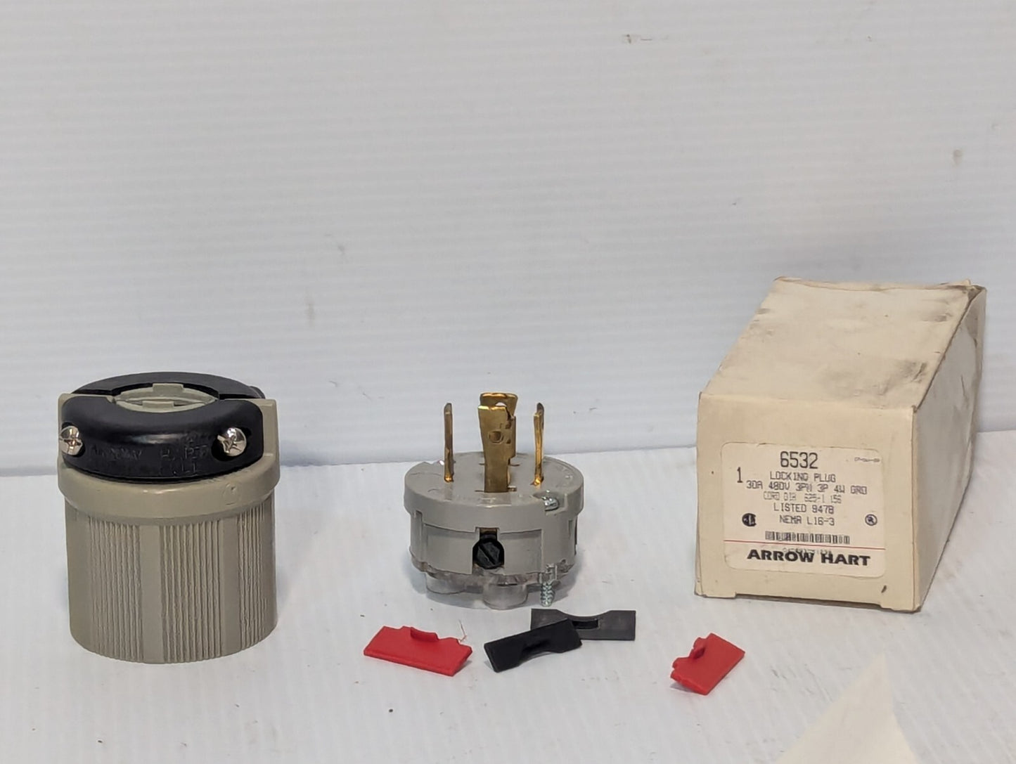 Set of 2 Arrow Hart AH6532 Locking Plug and AHL1630R Locking Receptacle (Wall)
