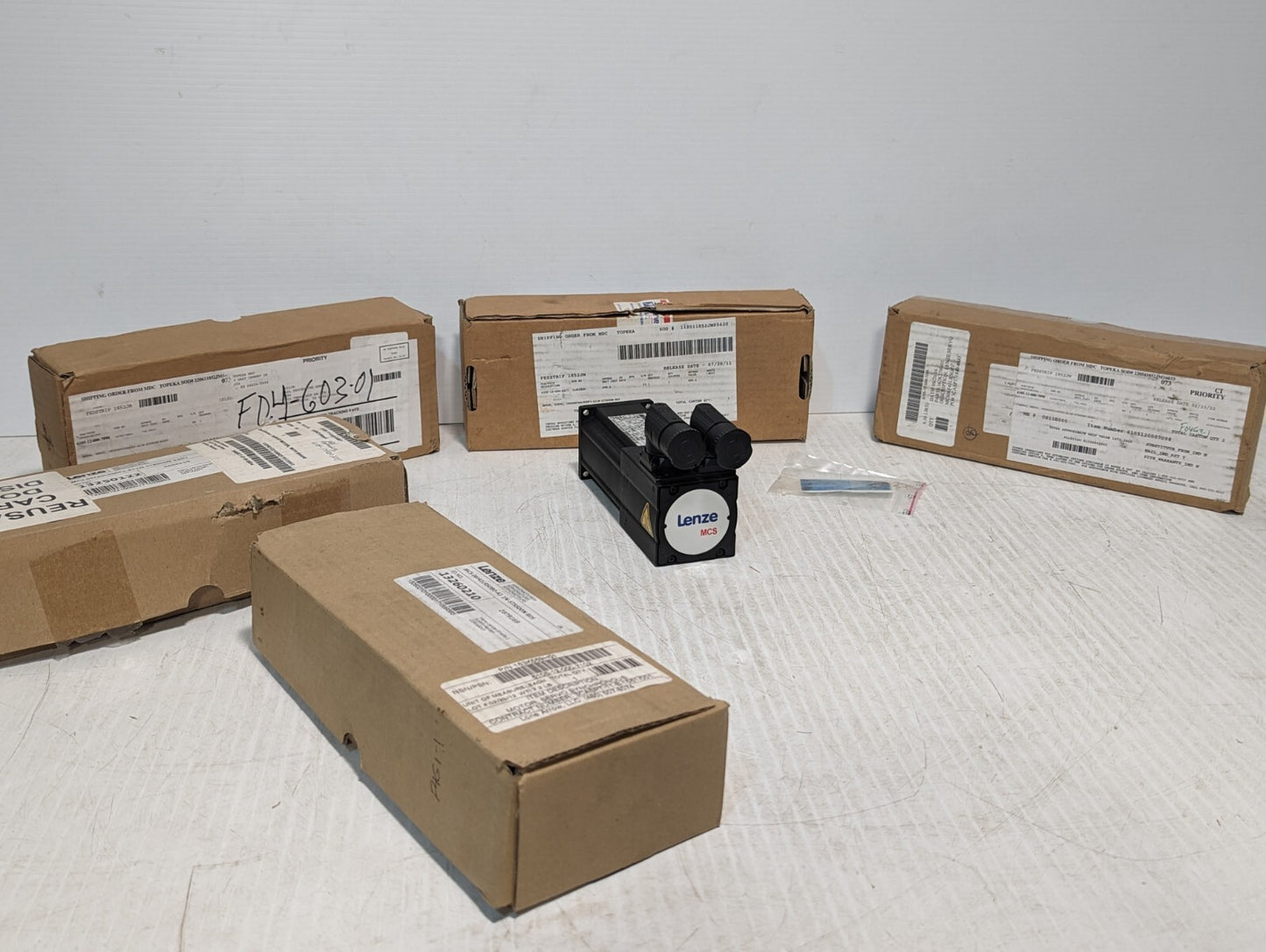 NEW Lenze MCS06F60LRS0P1-A11N-ST5S00N-R2SU Servo Motor, 0.76HP 6000Rpm-Free Ship