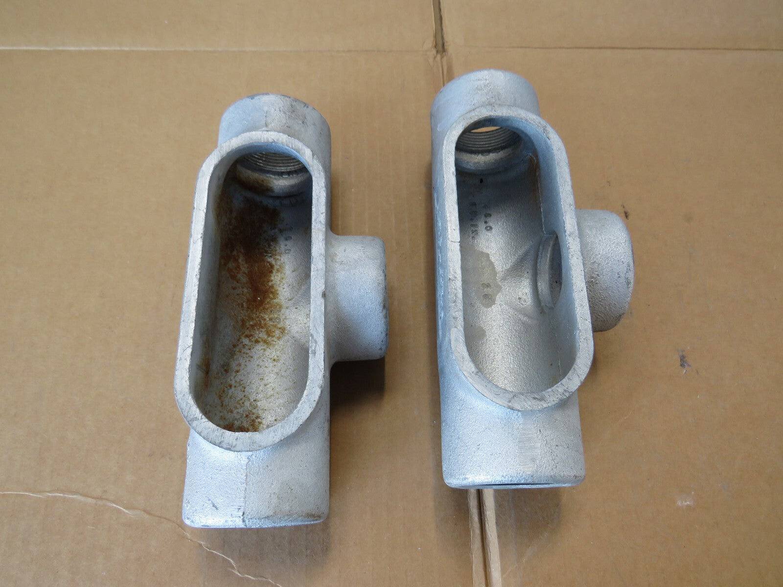 Crouse-Hinds 1-1/2" Conduit Body TB57 Galvanized Steel, Tee, T, 1.5in NPT