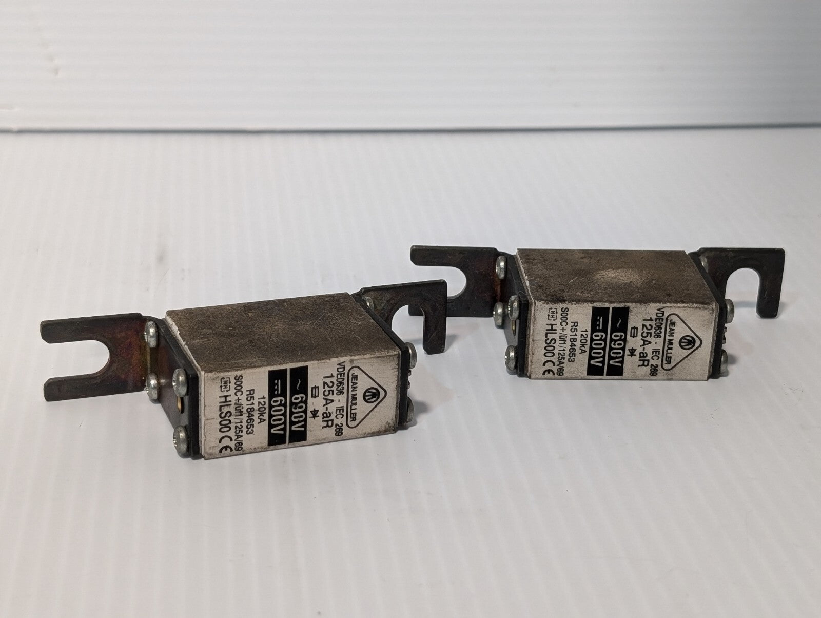 Lot of 2 Jean Muller VDE0636-IEC269 Fuses, 125A, 690VAC