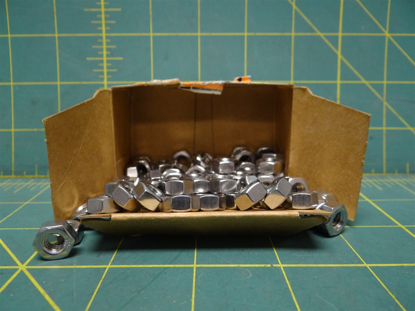 (Qty: 78) 1/4"-20 18-8 Stainless Steel Hex Nut 7/16" Width 7/32" Height Course