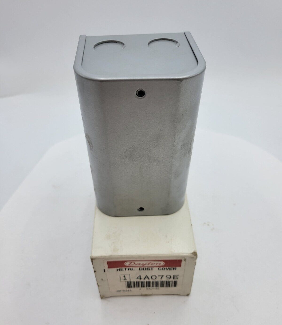 Dayton 4A079E Industrial Electrical Junction Box Metal Dust Cover Universal