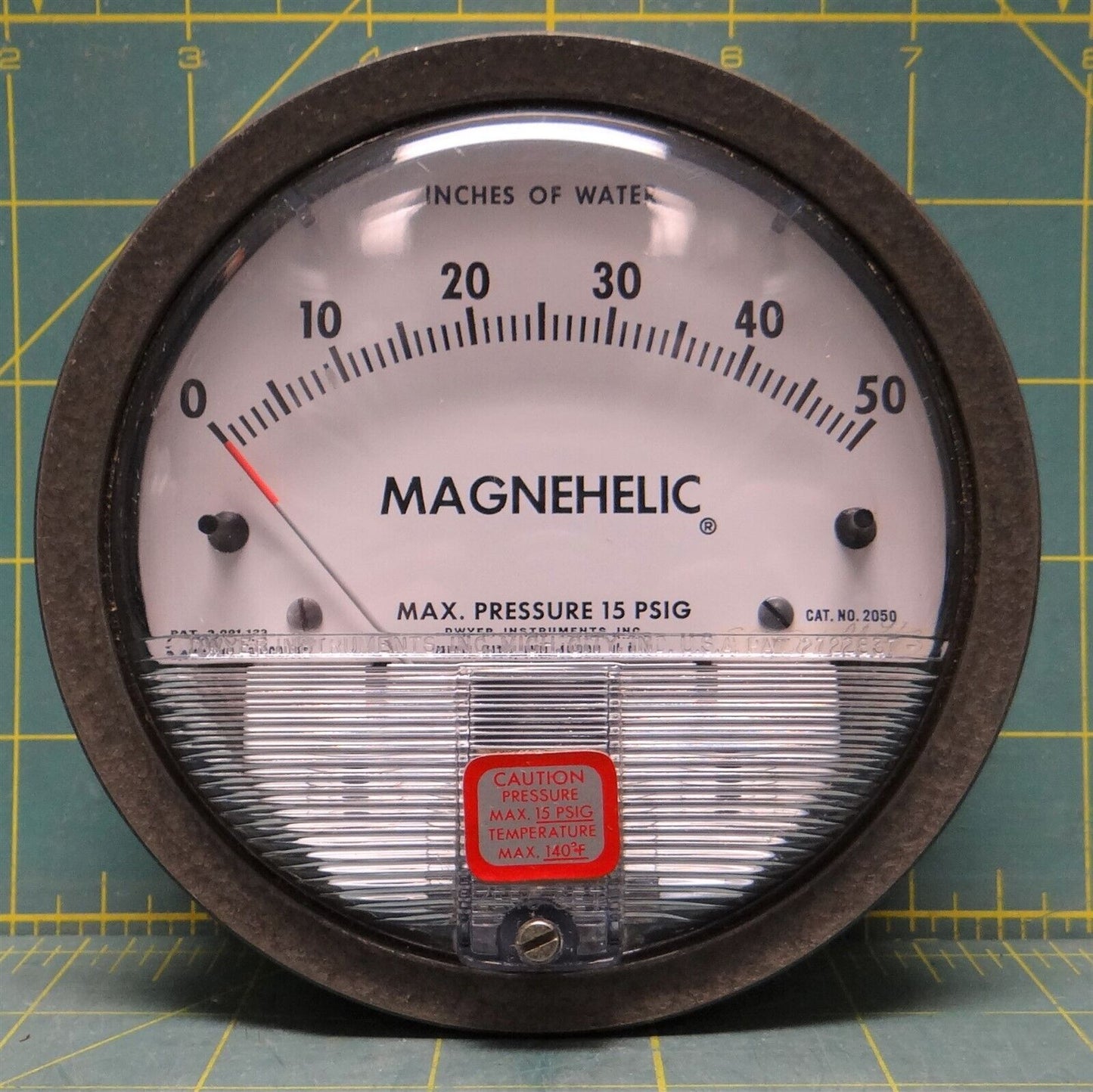 Dwyer Magnehelic 4" Differential Pressure Gauge 0-50 Inches Of Water Model: 2050