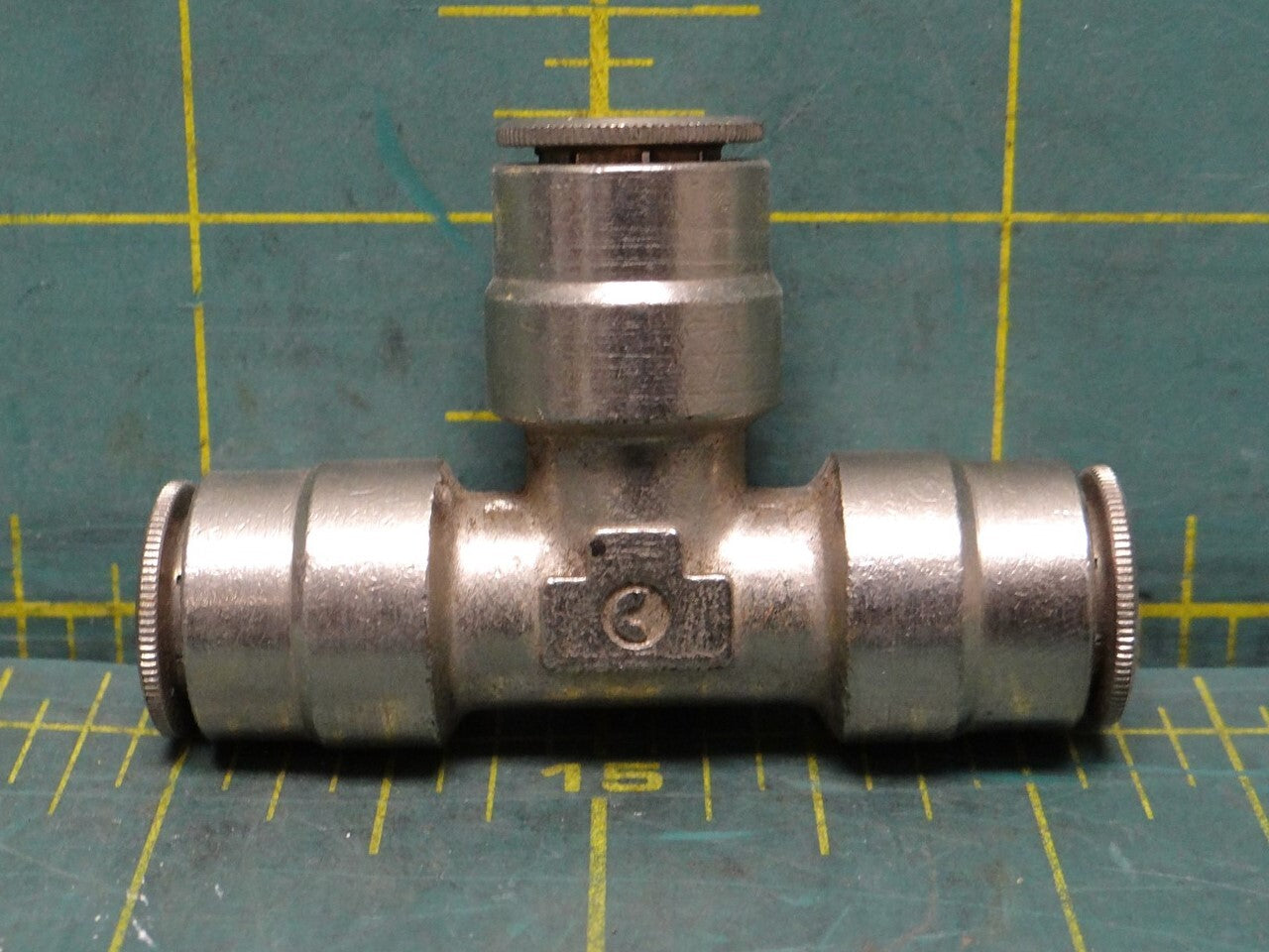 Stainless Steel Tube Fitting Union Push to Connect Tee 10mm x 10mm x 10mm