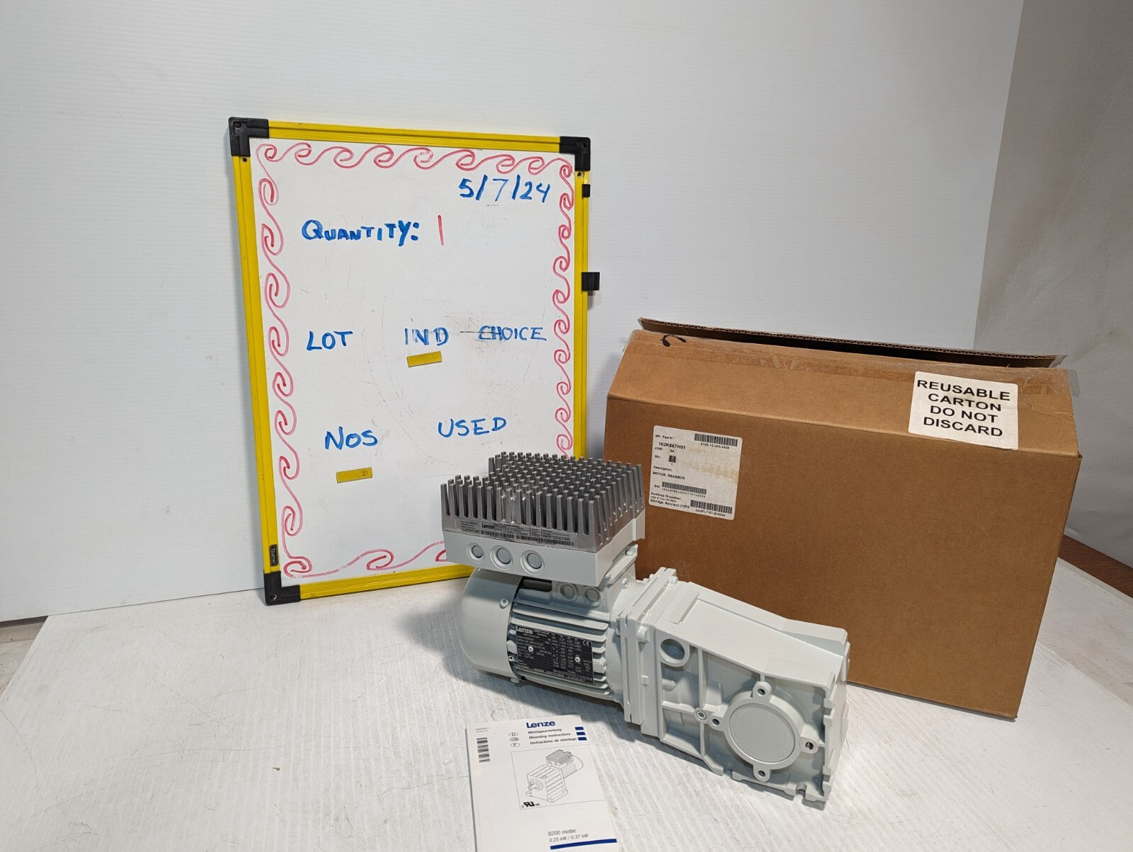 NEW Lenze GKR04-2E-VBR-071C32 Gearbox Motor W/8200 Motec Inverter