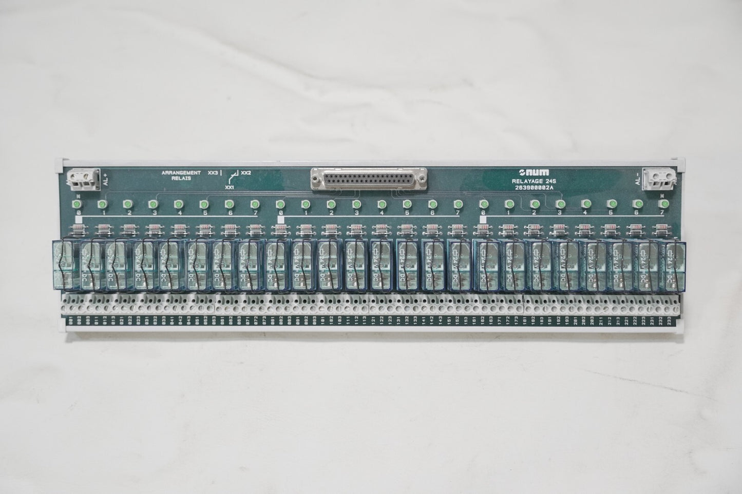 num 263900002A 24-output interface module