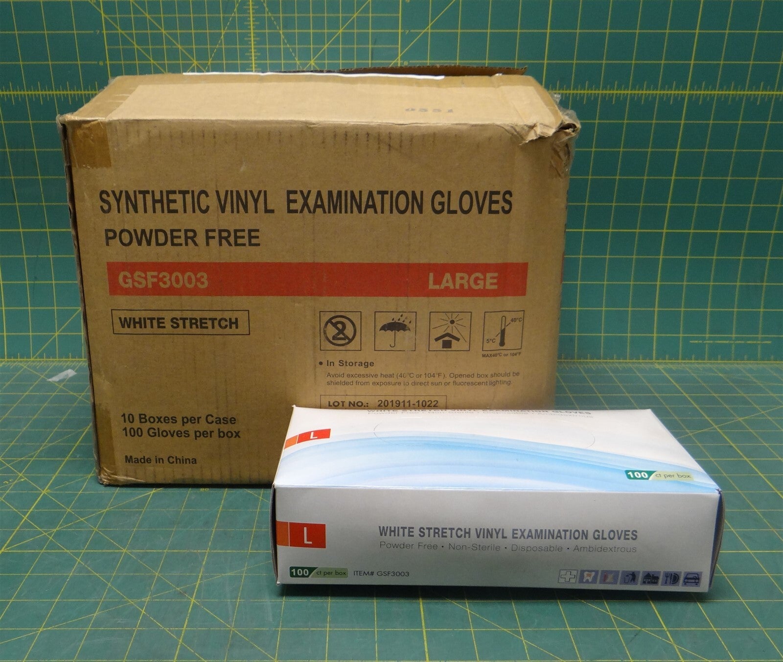 (Case of 900) Synthetic Vinyl Large Powder Free White Stretch Examination Gloves