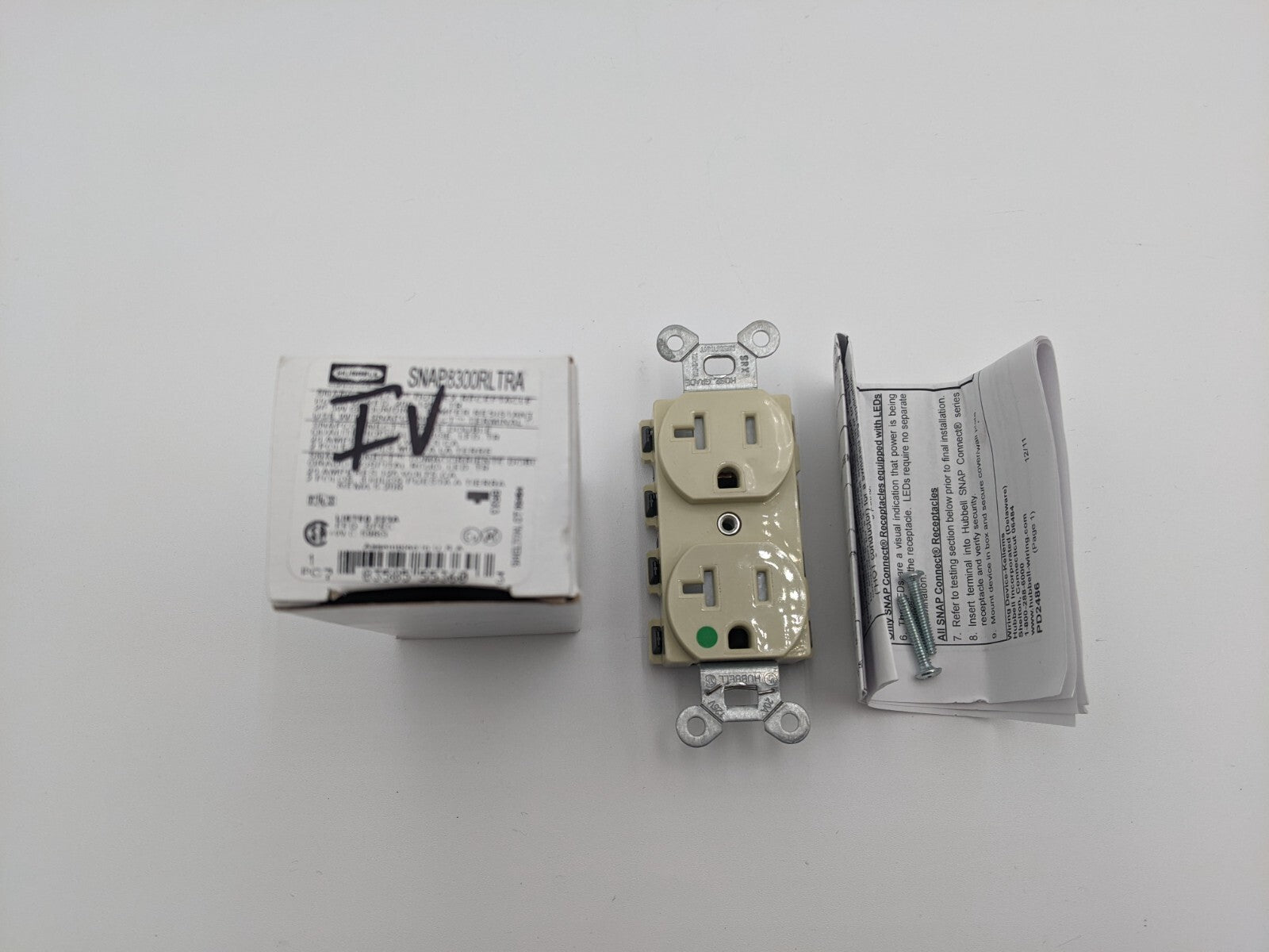 Hubbell SNAP8300RLTRA Duplex Receptacle Tamper Resistant 20A 125V 2P Ivory