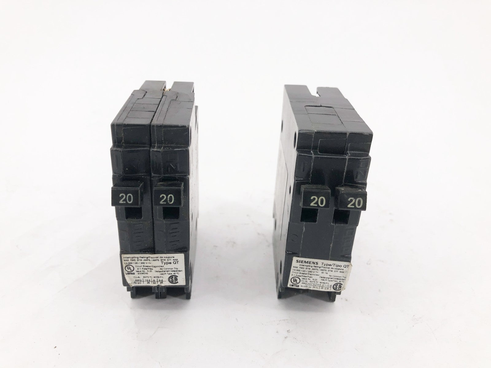 Lot of 2 New Siemens Q2020NC Tandem Circuit Breakers 20A 120/240V 1P - No Box