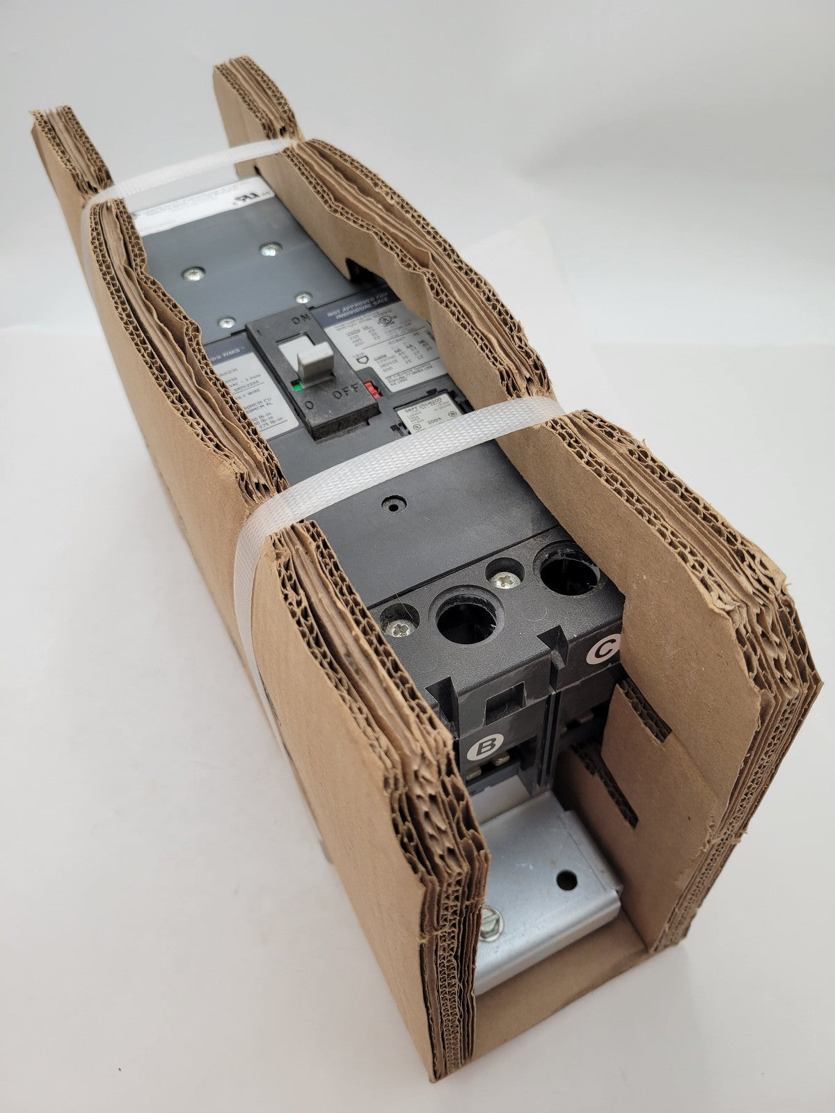 GE General Eectric SFHA36AT0250 Circuit Breaker 200A Rating Plug 3P 600V