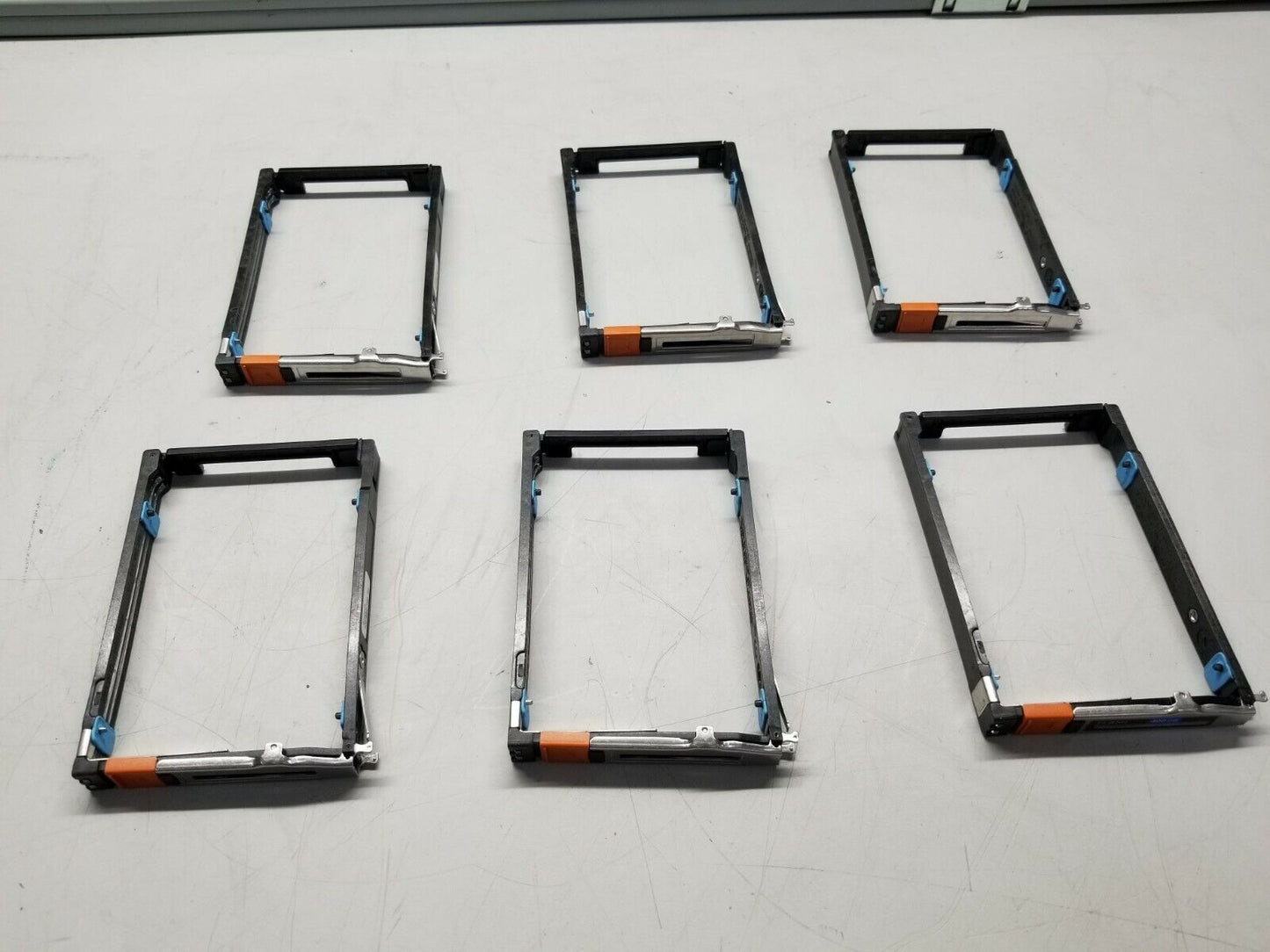 EMC 2.5" HDD Carriers 100-564-740 01 w/ Interposer 303-106-002D Rev.01 Lot of 6