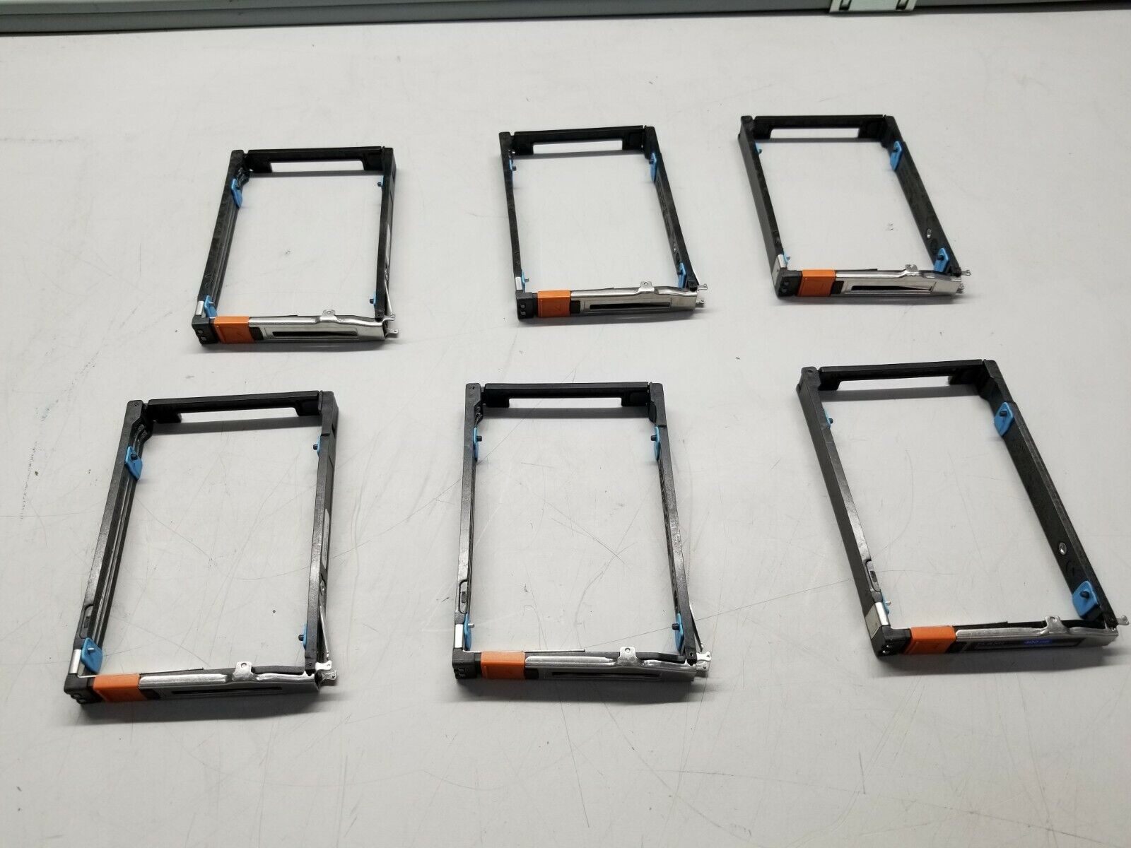 EMC 2.5" HDD Carriers 100-564-740 01 w/ Interposer 303-106-002D Rev.01 Lot of 6