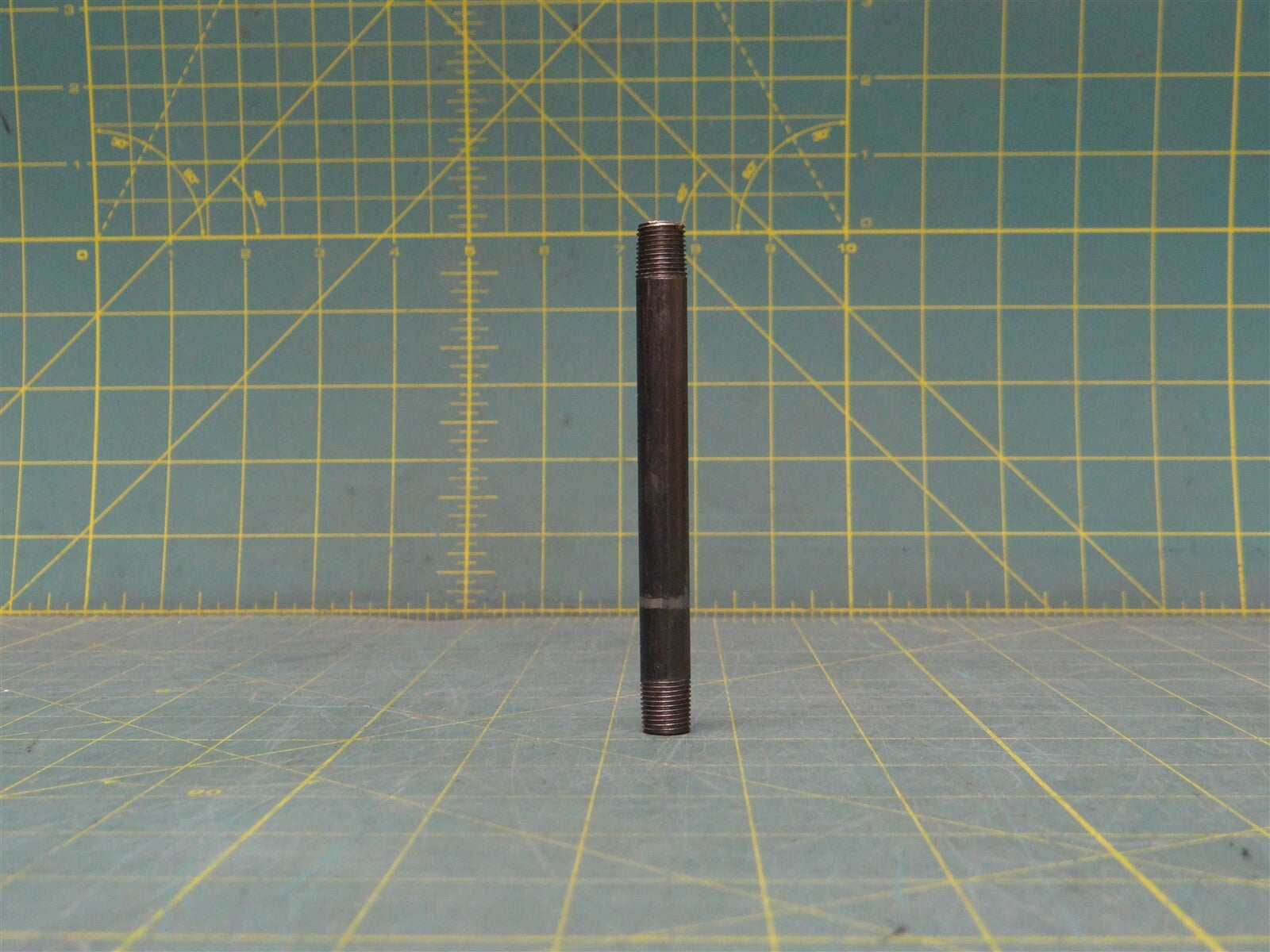 1/8" x 4" Pipe Fitting Nipple Male NPT Steel Tapered Threaded Schedule 40 Welded