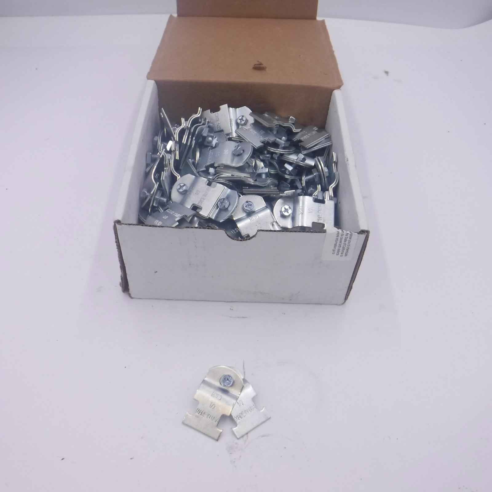 100 Pack FNW 1/2" Electrogalvanized Steel Strut Pipe Clamps FNW7873Z0050