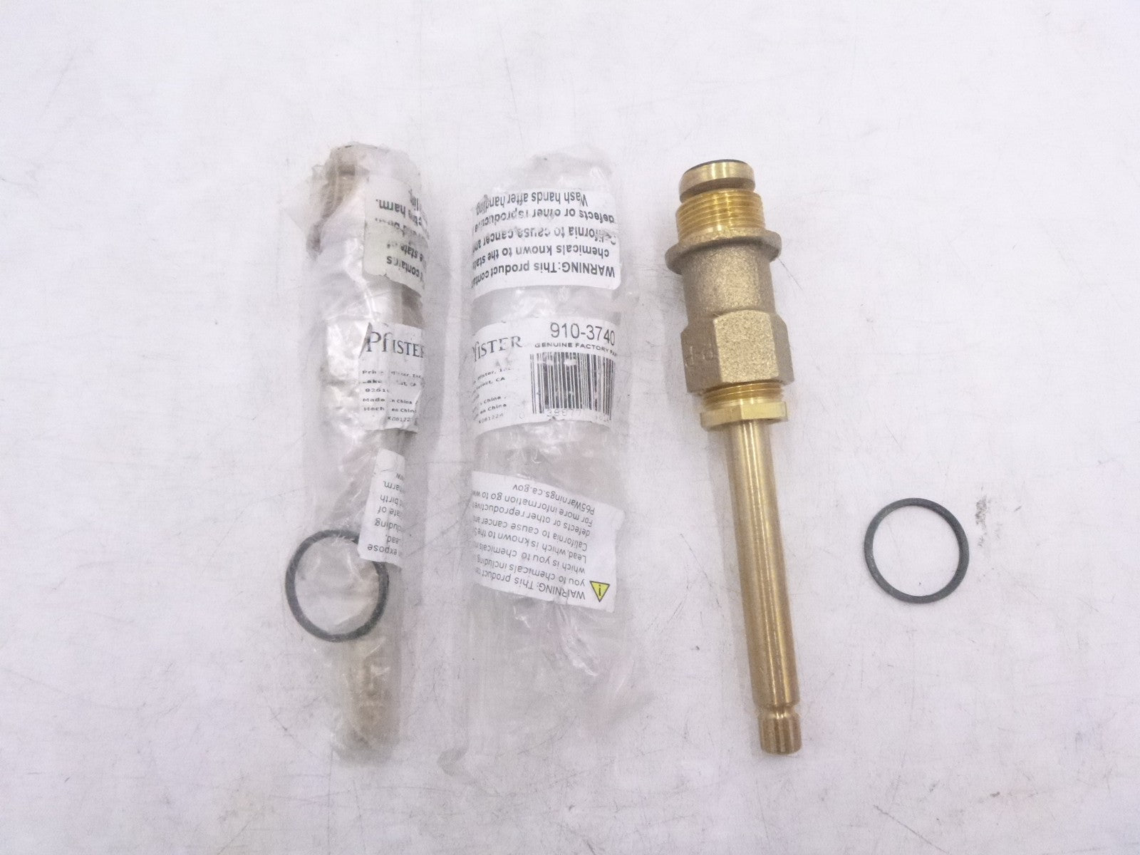 2 Pack Pfister Compression Stem Shower w/ Multi Handle Tub S Bonnet 910-3740