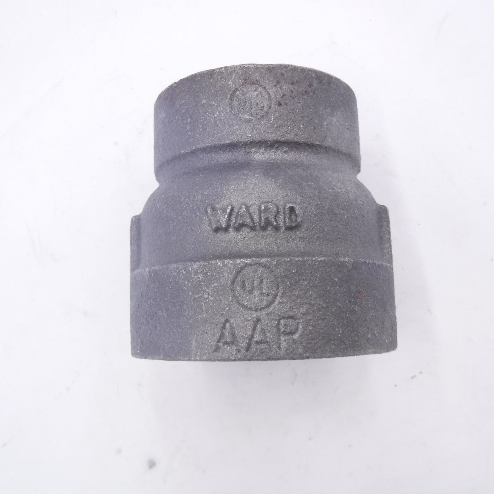 Ward 1-1/4" x 1" Female NPT Malleable Iron Pipe Reducing Couple 1BX1.B300C