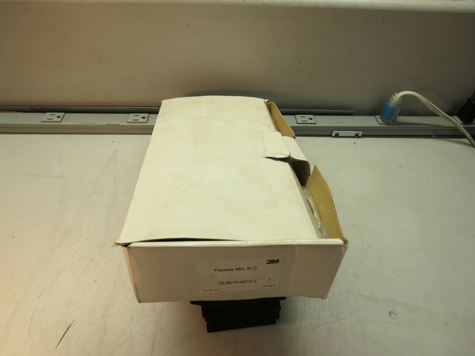 3M, 78-9010-4873-3, Microphone Dynamic, Flex Gooseneck, New Open Box