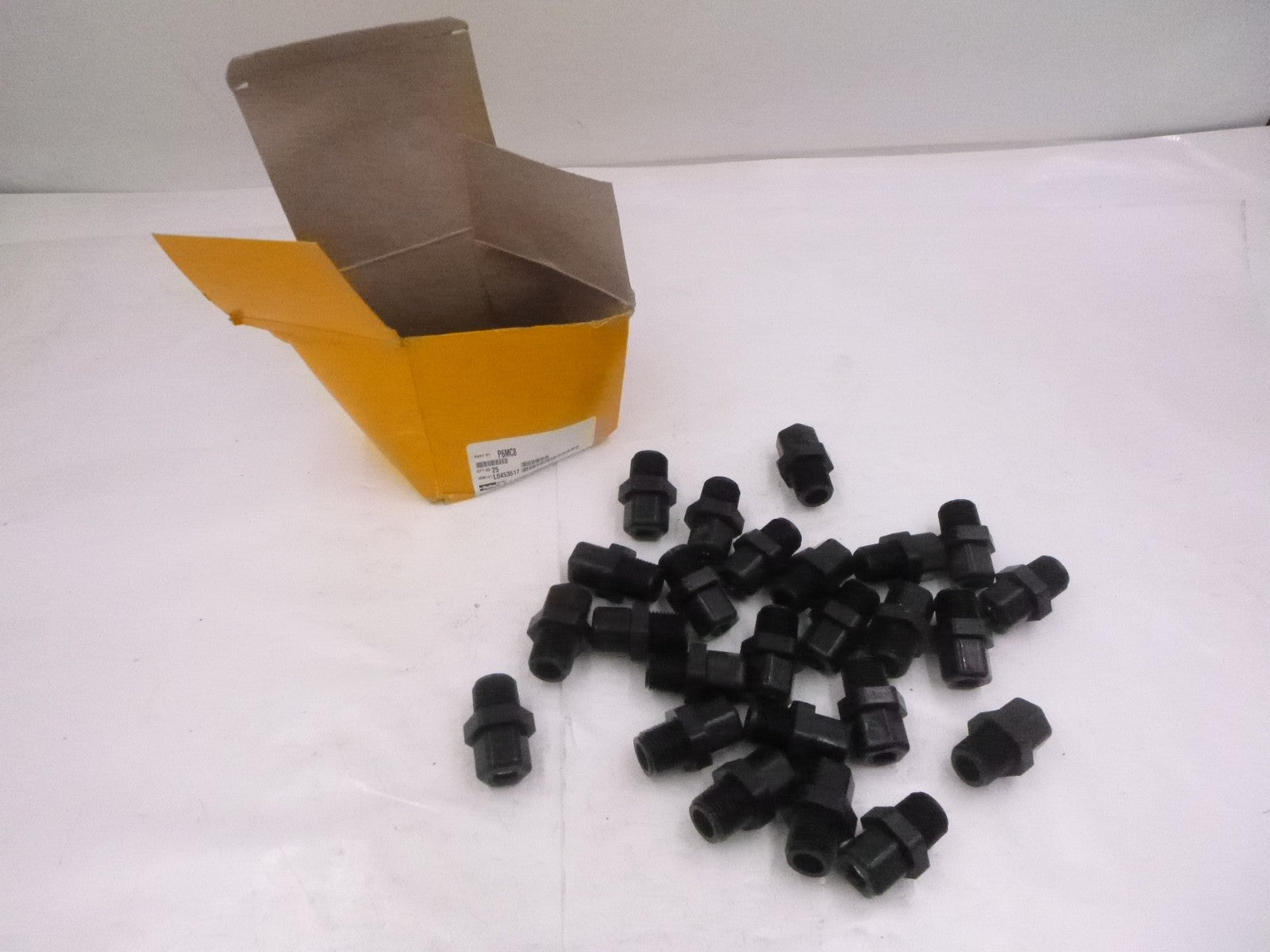 25 Pack Parker P6MC8 Fast-Tite Compression Style Fitting 3/8" x 1/2" NPT Male
