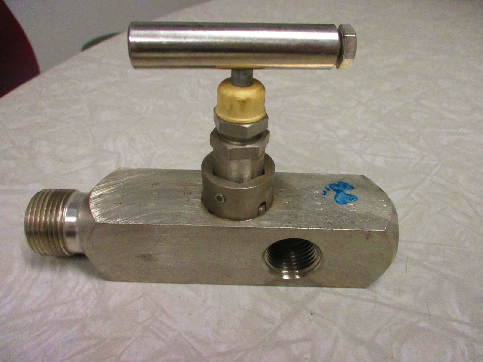 Anderson-Greenwood M5VKS46-BL Gauge Valve 3/4 MNPT x 1/2 FNPT 022159-637