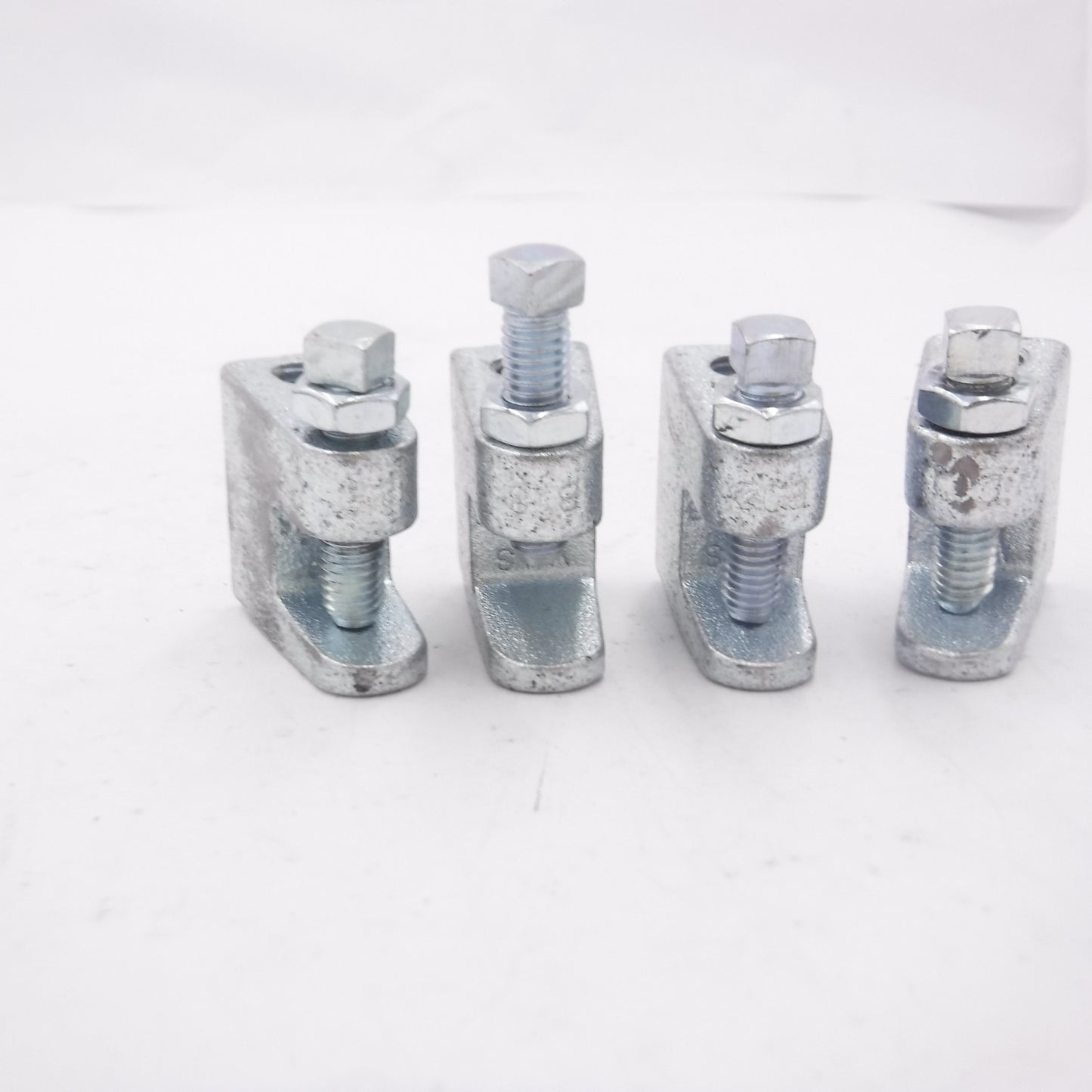 4 Pack Caddy 3/8" Rod 13/16" Max Flange Universal Beam Clamp 300