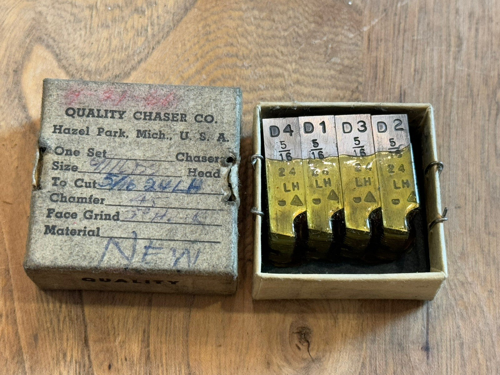 QUALITY THREAD CHASER, 5/16”-24, 9/16 D, LEFT HAND, HOOK 5, CHAMFER 45 GEOMETRIC