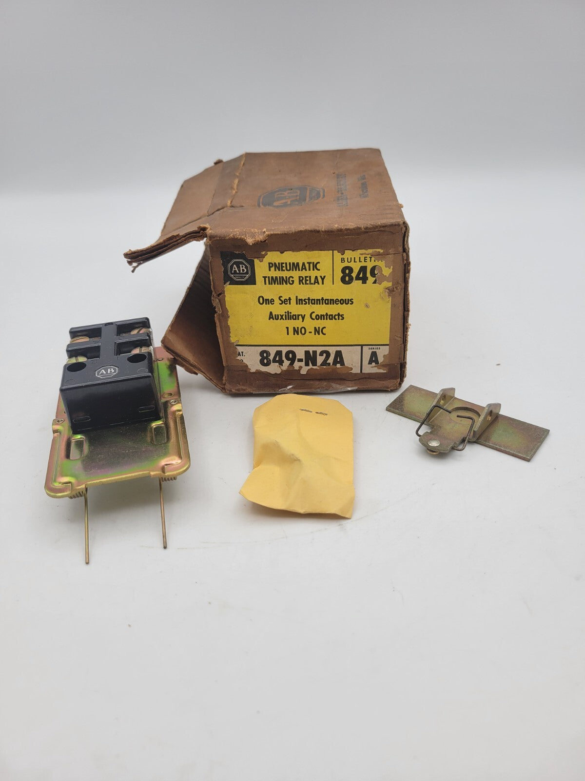 Allen-Bradley 849-N2A Bulletin 849 Pneumatic Timing Relay Auxiliary Contact Kit