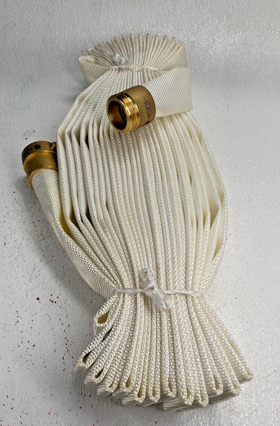 GUARDIAN FIRE 3402 Rack & Reel Fire Hose 1-1/2" FNST x MNST x 50-Ft., 250 psi