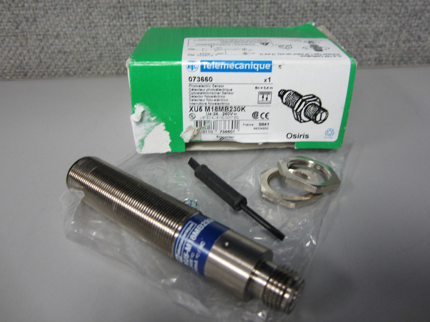 Telemecanique XU6 M18MB230K 240V 