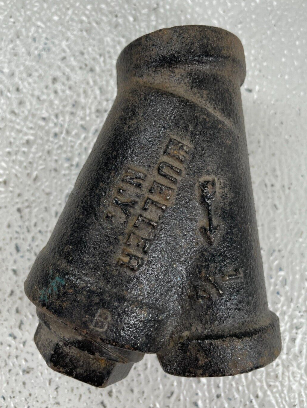 MUELLER Type 11A Cast Iron Y Strainer Valve 1/4" NPT 250-PSI SWP 20-Mesh Screen