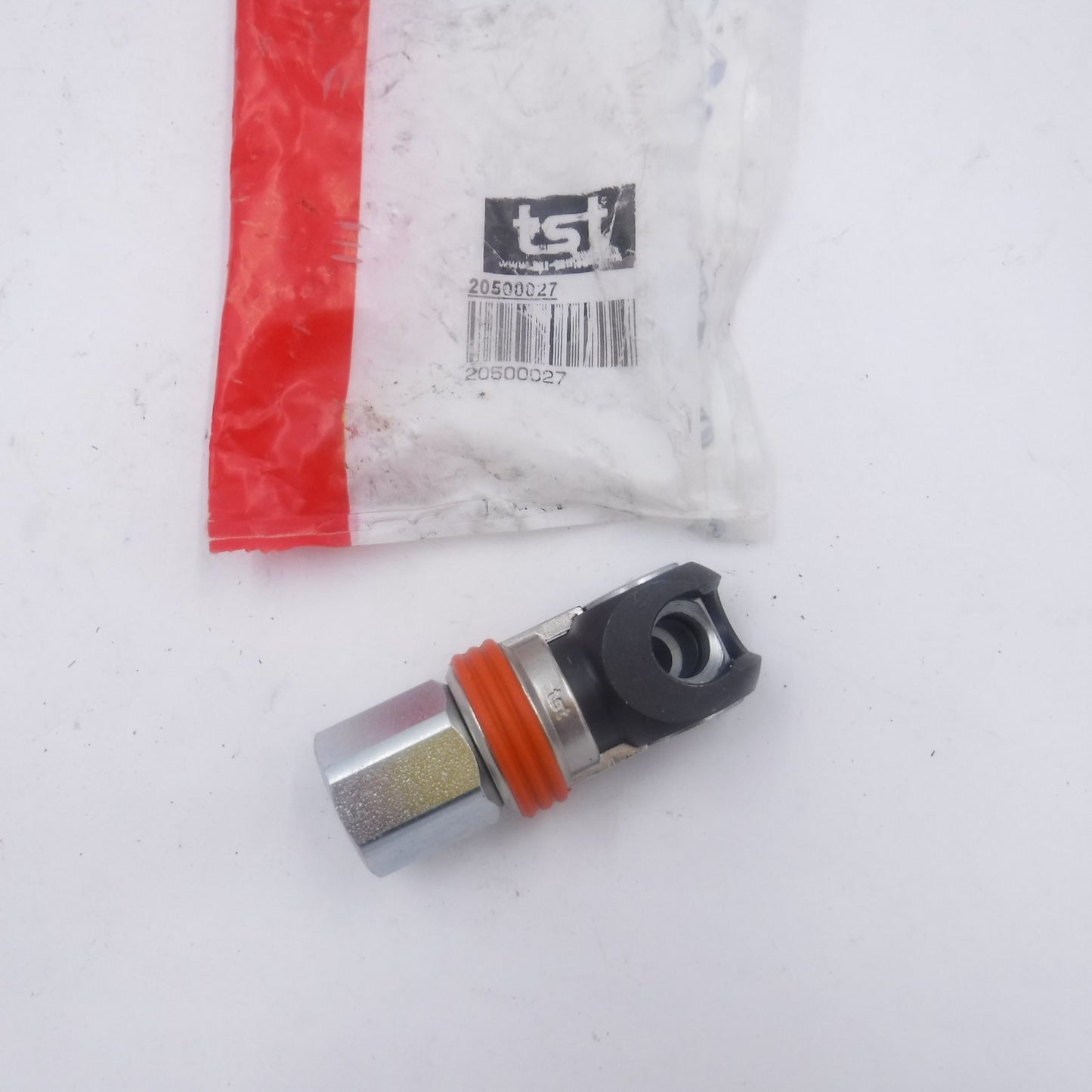 TST 20500027 "E" 3/8" SC Swing Style Industrial 1/2" Female NPT Coupling