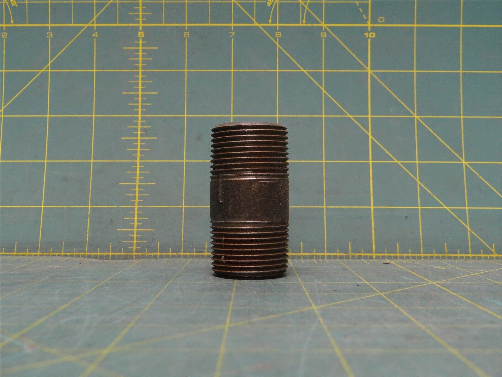 1 1/4" x 2 1/2" Pipe Fitting Nipple MNPT Steel Tapered Threaded Sch 40 Welded