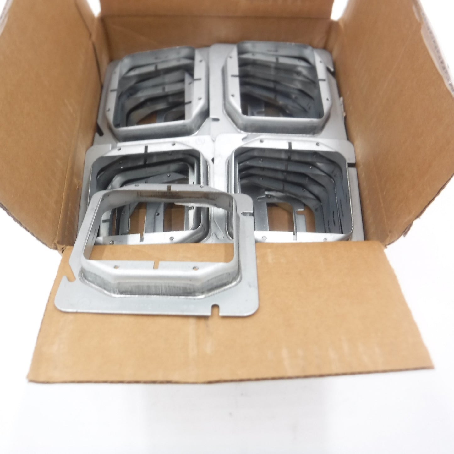 25 Pack  Eaton Crouse-Hinds 4-11/16" Square Covers TP586
