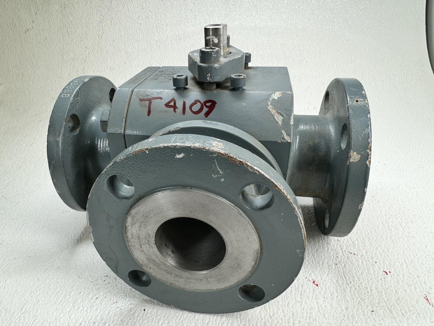3-Way Ball Valve 2" Class 150, T-Port, 360-Degree Rotation, SS Trim, TFE Seat