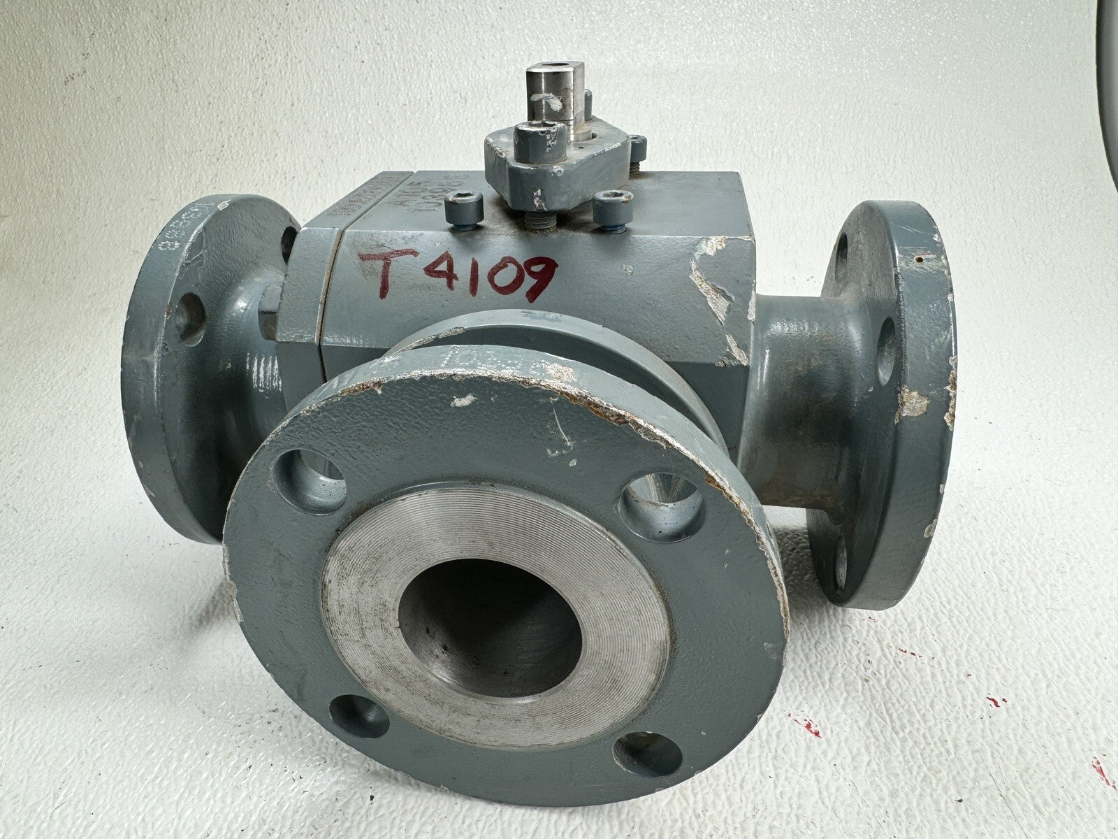 3-Way Ball Valve 2" Class 150, T-Port, 360-Degree Rotation, SS Trim, TFE Seat
