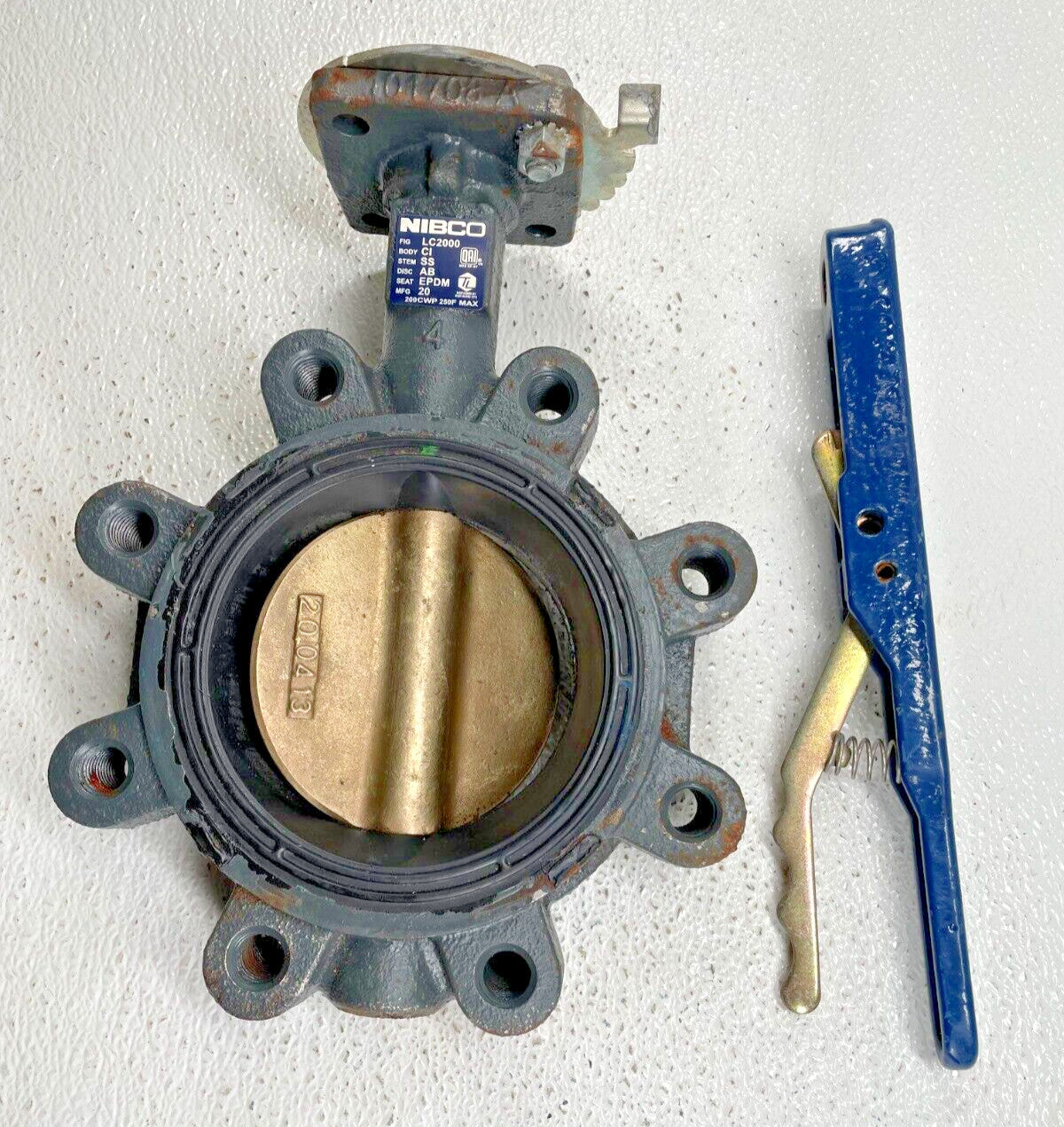 Lug Style Butterfly Valve 4" 200 WOG CI Body Bronze Disc EPDM Seat NIBCO LC2000
