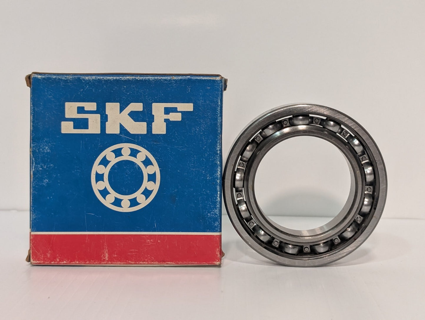 NEW SKF 6011 JEM Radial Deep Groove Ball Bearing