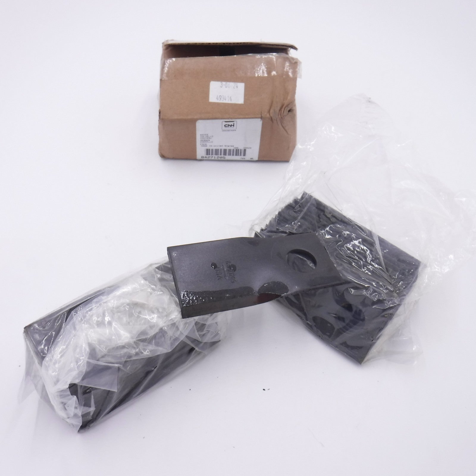 25Pk Genuine OEM CNH 84271205 Rotary Disc Mower Kinfe 18° Twist for DC133 DC