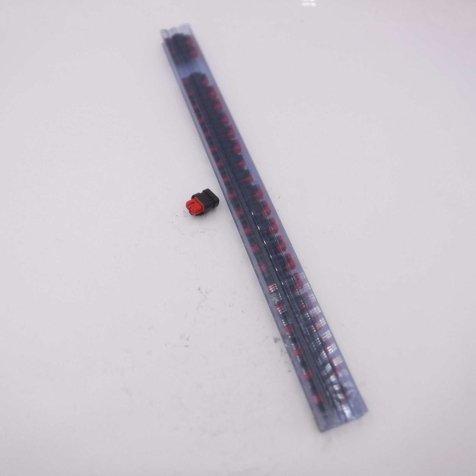 22 Pack Automotive Connector Plug Assembly 3 Position Red 18-14 AWG