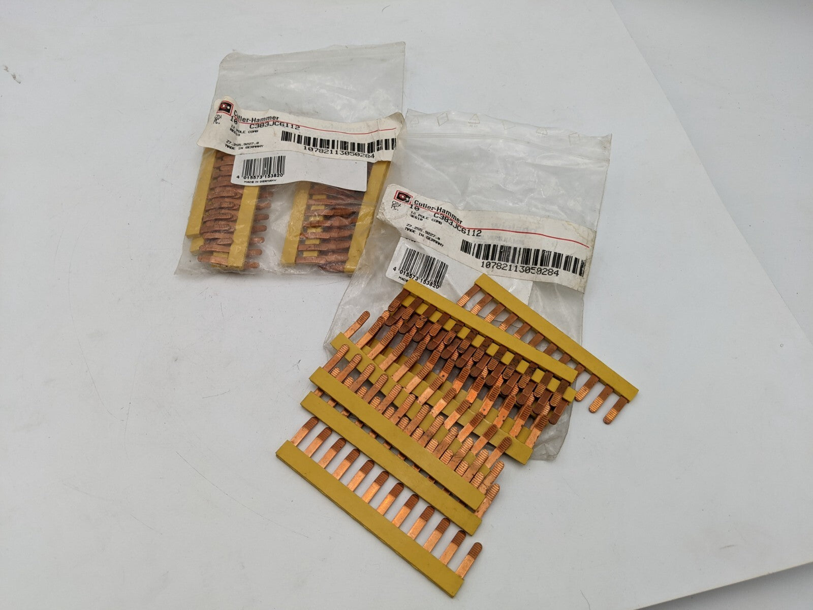 Pack of 20 Cutler-Hammer C383JC6112 12-Pole Jumper Comb Insulated for RK610