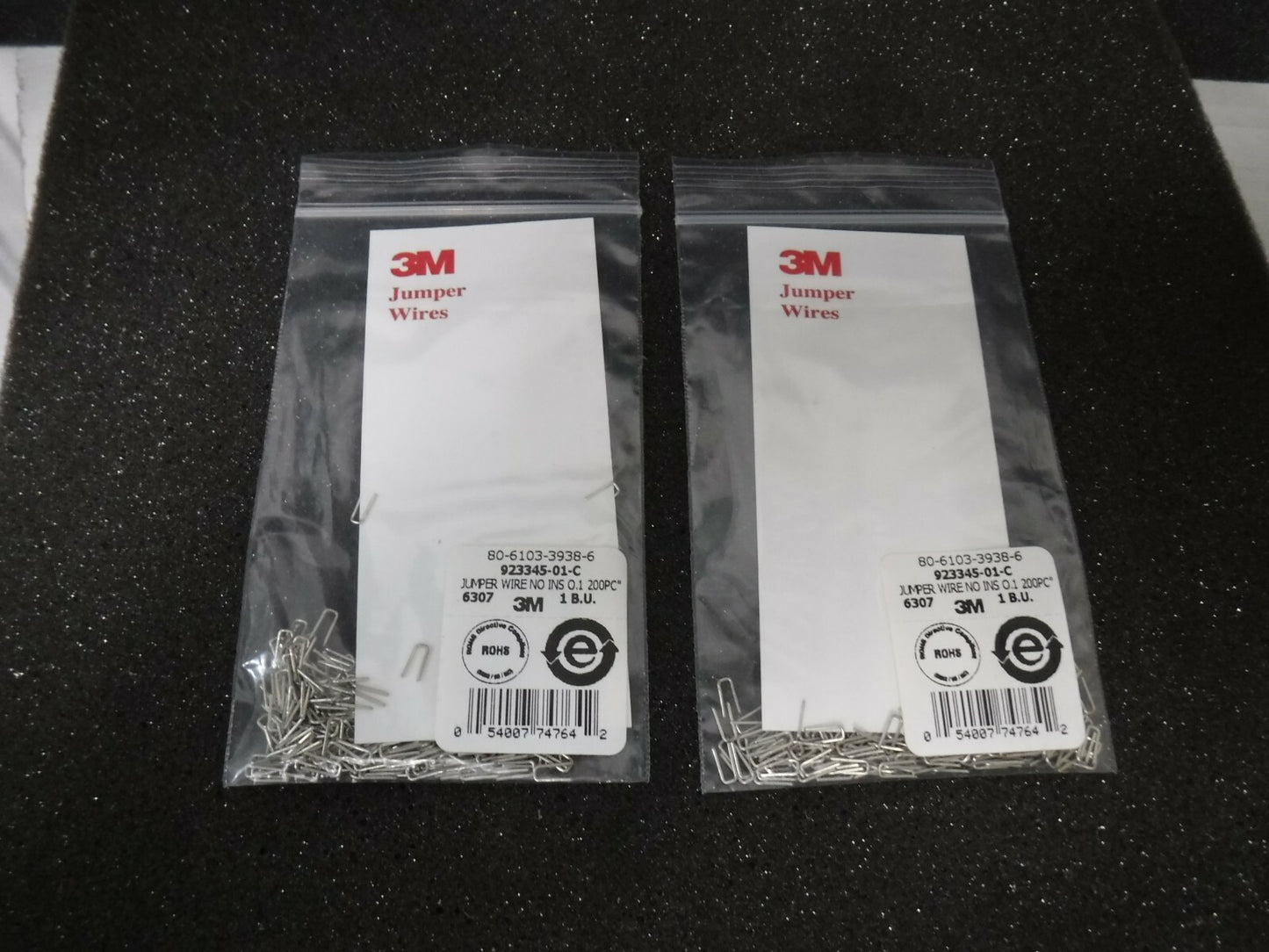 3M 923345-01-C 200 Pc. Jumper Wire Pack, 22 AWG, 0.1" Long Bent 90° End Lot of 2