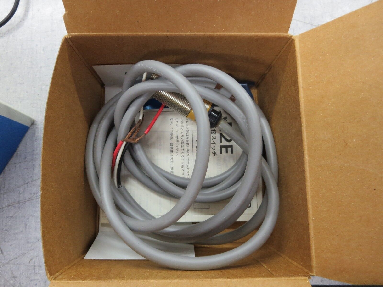 Omron E2E-X5E1 Proximity Switch NEW 
