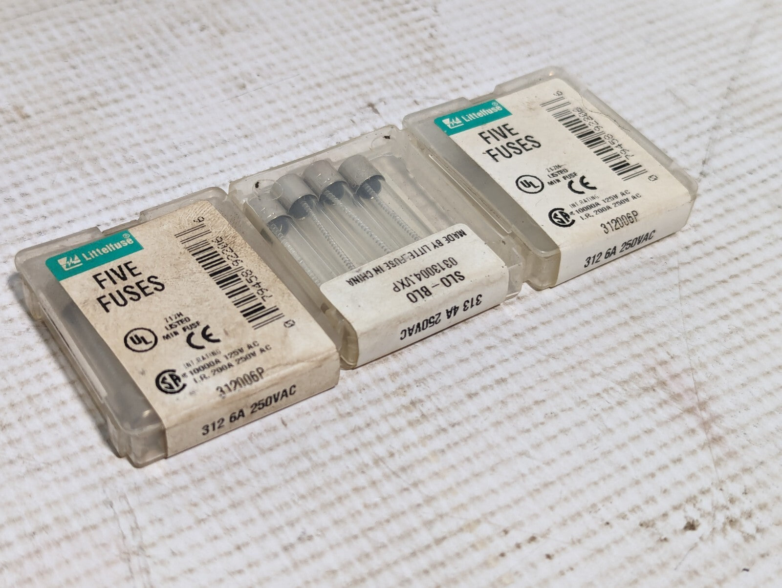 Lot of 4 Littelfuse 0313004.VXP Slo-Blo Cartridge Fuse