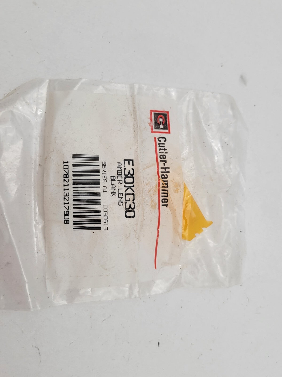 Cutler-Hammer E30KG30 Series A1 Type G Amber Lens Blank For Pushbutton