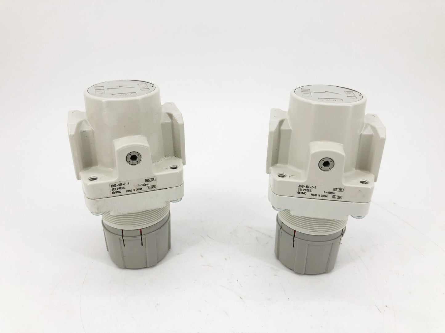 Lot of 2 New SMC AR40-N04-Z-A Pressure Regulators 1/2" NPT 7-100psi - No Box