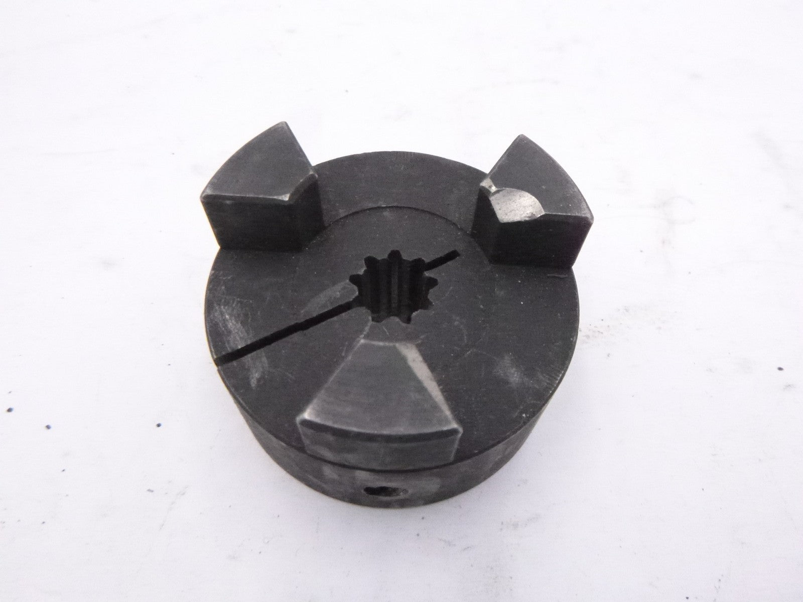 1/2" 9 Tooth Splined L090 Jaw Coupling Half SEE DESC